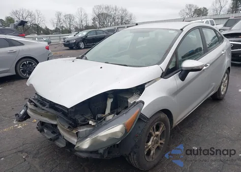 2015 Ford Fiesta Se z USA, uszkodzony, nr VIN 3FADP4BJXFM199659